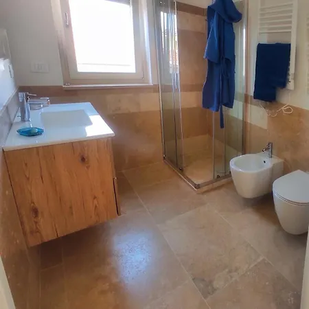 Tuscany Bluhouse فندق مبيت وإفطار سان فينتْشينسو